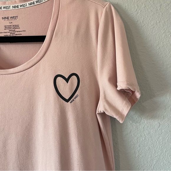 Nine West Pajama Set PJs Pink Top Black Heart Print Shorts Sleepwear Size Small - Picture 3 of 7